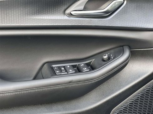 New 2025 Jeep Grand Cherokee Laredo w/ Luxury Tech Group I image 16