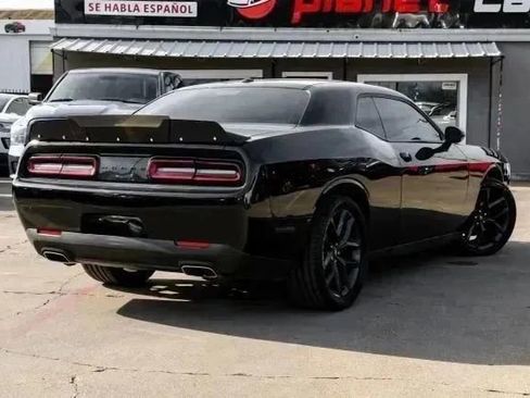 Used 2023 Dodge Challenger SXT w/ Blacktop Package image 8