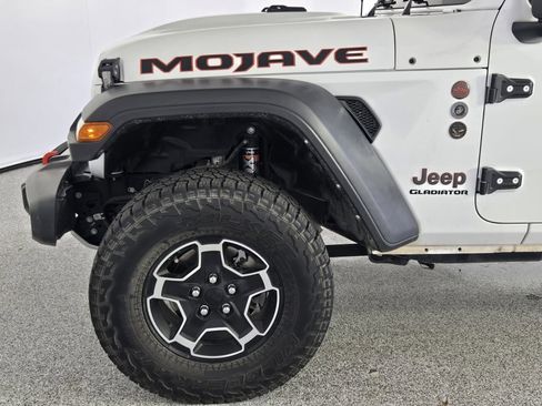 Used 2021 Jeep Gladiator Mojave image 8