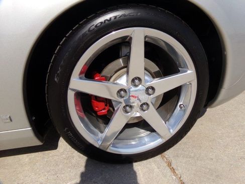Used 2006 Chevrolet Corvette Coupe RWD image 9