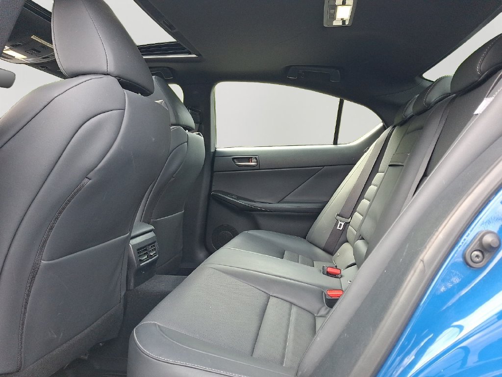 Used 2023 Lexus IS 350 F Sport w/ Memory Package RWD image 8