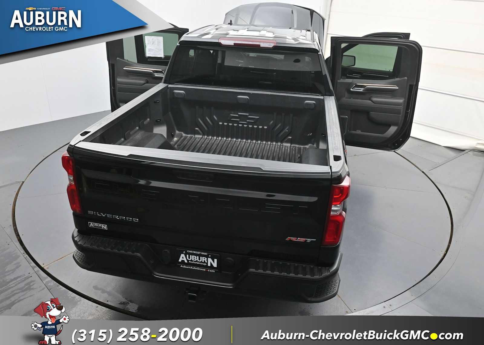 Used 2023 Chevrolet Silverado 1500 RST AWD/4WD image 39