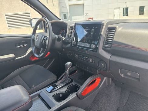 Used 2024 Nissan Frontier PRO-4X w/ Off-Road Protection Package AWD/4WD image 6