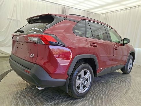 Used 2025 Toyota RAV4 LE AWD/4WD image 24