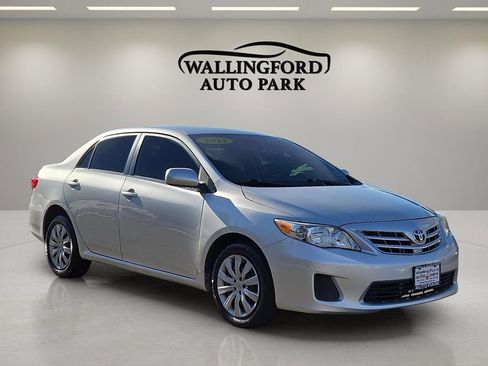 Used 2013 Toyota Corolla LE image 3