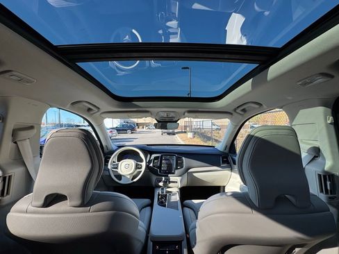 Used 2024 Volvo XC90 B6 Ultimate image 3