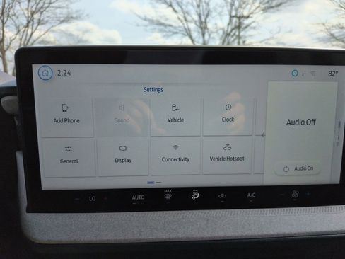 Used 2025 Ford Maverick XLT FWD image 19