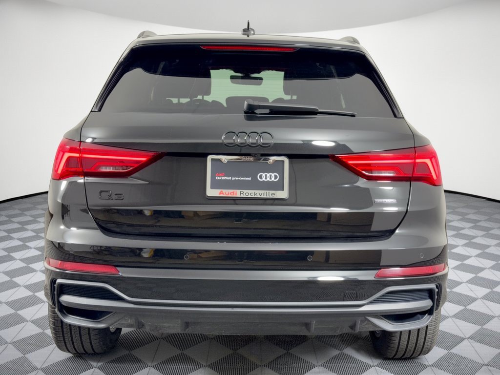 Certified 2025 Audi Q3 2.0T Premium Plus w/ Premium Plus Package AWD/4WD image 11