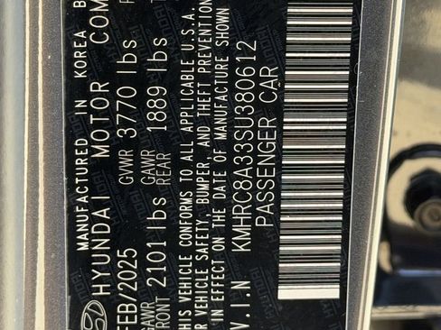 Used 2025 Hyundai Venue SEL FWD image 31