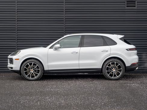 New 2026 Porsche Cayenne image 2