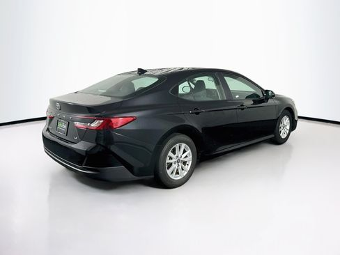Used 2025 Toyota Camry LE FWD image 9