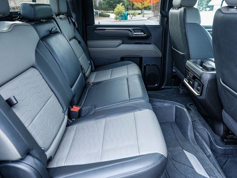 Used 2024 Chevrolet Silverado 2500 ZR2 w/ Snow Plow Prep/Camper Package image 18