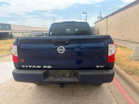 Used 2016 Nissan Titan SV RWD image 14