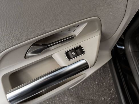 Used 2022 Mercedes-Benz GLA 250 4MATIC w/ Premium Package Lite image 28