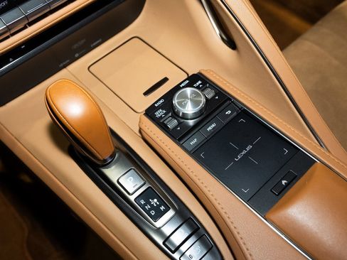 Used 2021 Lexus LC 500 Coupe w/ Performance Package RWD image 32