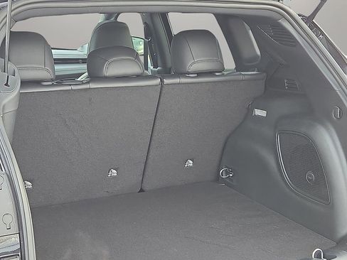 New 2026 Jeep Compass Limited w/ Sun, Sound & Navigation Group image 9