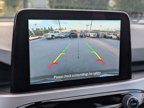 Used 2020 Ford Escape SE image 22