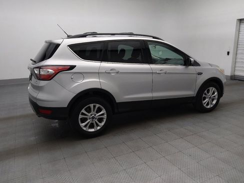 Used 2018 Ford Escape SE FWD image 10