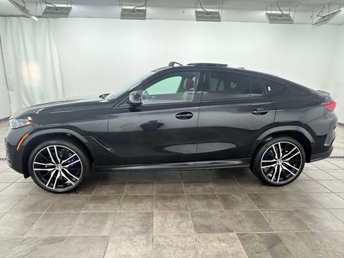 Used 2025 BMW X6 xDrive40i w/ Climate Comfort Package image 2