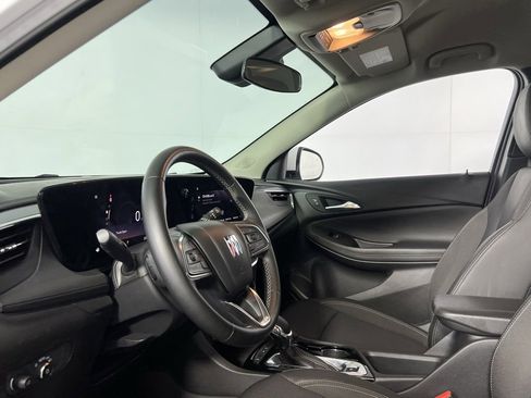 Used 2025 Buick Encore GX Preferred image 22