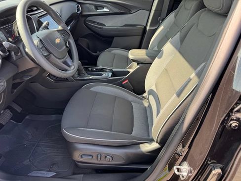 Certified 2023 Chevrolet TrailBlazer LT w/ Convenience Package FWD image 16