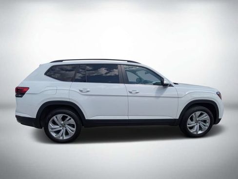 Used 2023 Volkswagen Atlas SE AWD/4WD image 2