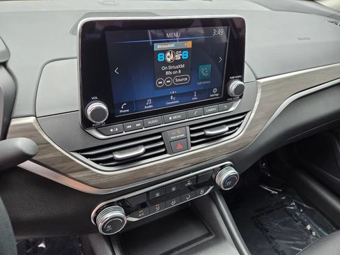 New 2026 Nissan Altima 2.5 SV AWD/4WD image 18