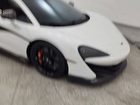 Used 2019 McLaren 600LT RWD image 33