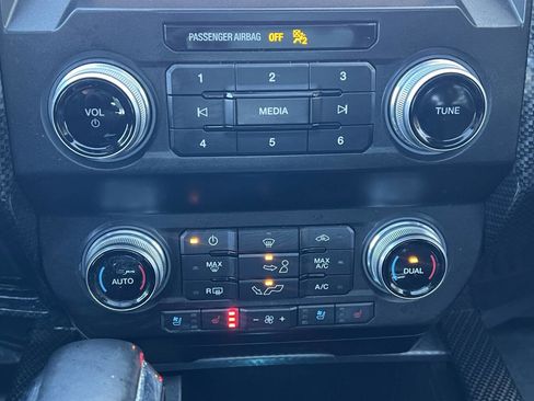 Used 2020 Ford F150 Lariat w/ Equipment Group 502A Luxury image 34