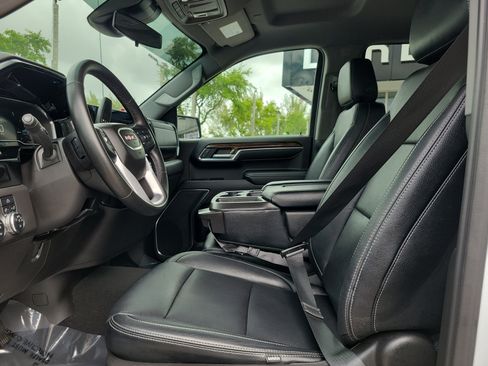 Used 2023 GMC Sierra 1500 Elevation AWD/4WD image 12
