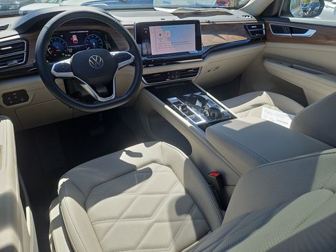 New 2026 Volkswagen Atlas SE AWD/4WD image 6