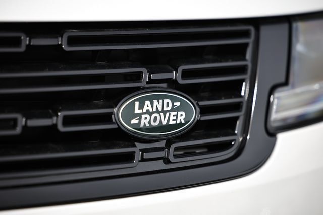 New 2026 Land Rover Range Rover Sport Dynamic SE AWD/4WD image 16