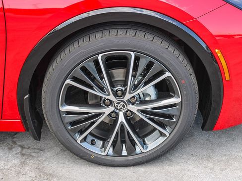 New 2026 Toyota Prius XLE FWD image 11