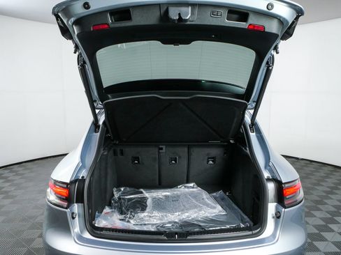 New 2026 Porsche Macan Turbo AWD/4WD image 33