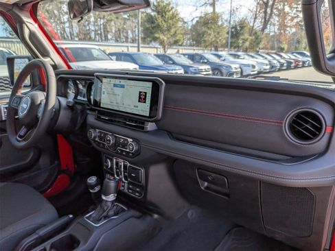 Used 2024 Jeep Gladiator Rubicon w/ Safety Group image 34