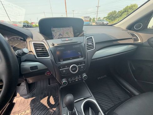 Used 2018 Acura RDX AWD w/ Advance Package image 10