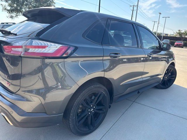 Used 2019 Ford Edge ST w/ Equipment Group 401A AWD/4WD image 3