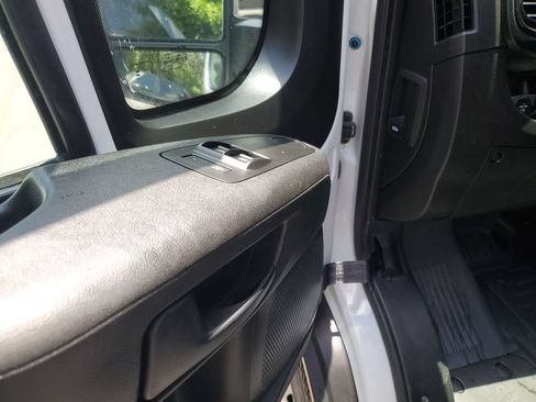 Used 2023 RAM ProMaster 2500 FWD image 23
