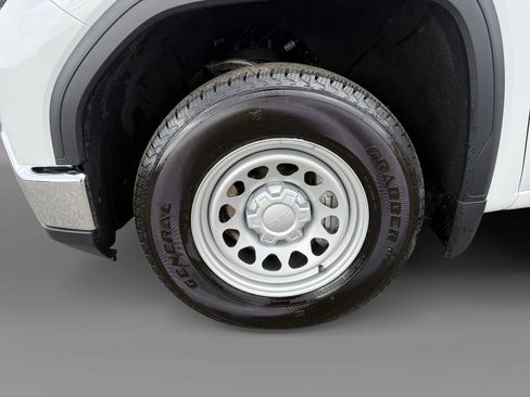 Used 2024 GMC Sierra 1500 Pro w/ Pro Value Package image 9