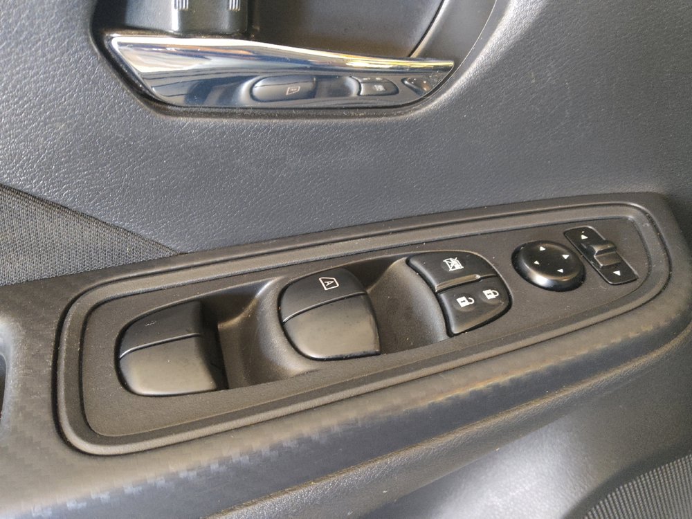 Used 2021 Nissan Versa SV FWD image 25