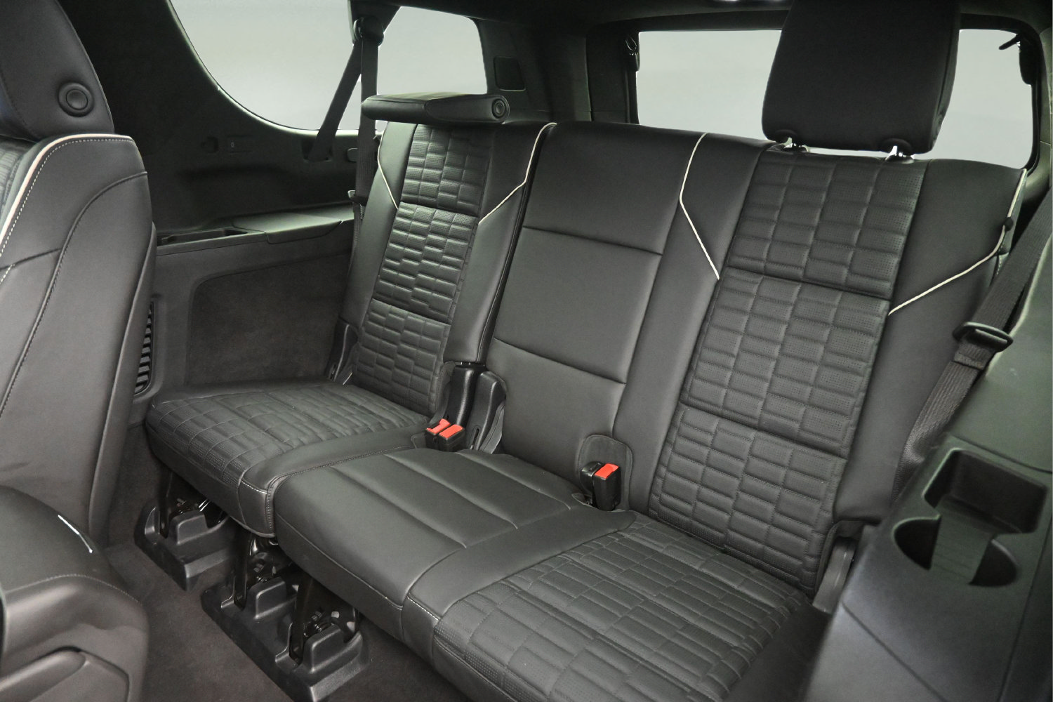 Used 2025 Cadillac Escalade ESV Premium Luxury Platinum AWD/4WD image 17