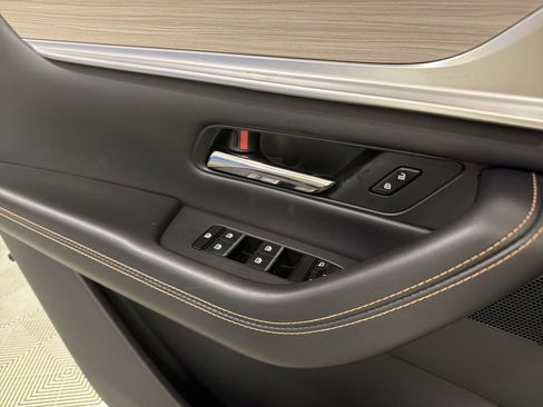 Used 2024 MAZDA CX-90 3.3 Turbo w/ Preferred Plus AWD/4WD image 42