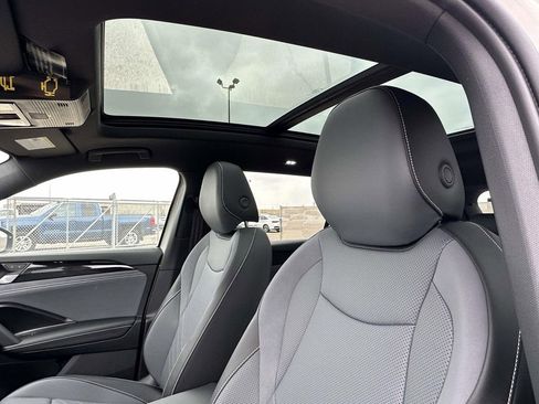 New 2026 Volkswagen Tiguan SE R-Line AWD/4WD image 15