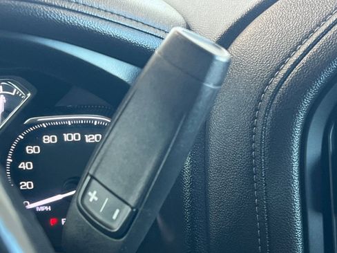 Used 2021 GMC Sierra 1500 SLE image 17