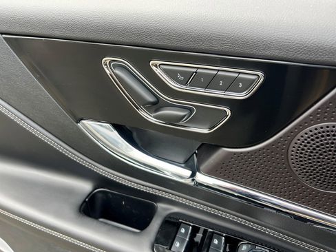 New 2026 Lincoln Corsair Premiere image 23