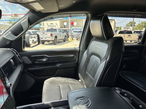 Used 2025 RAM 1500 Laramie w/ Night Edition AWD/4WD image 15