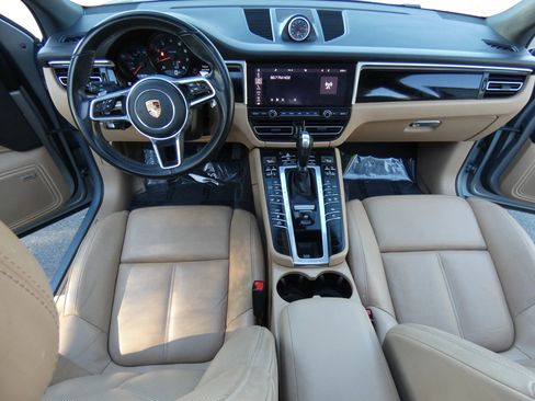 Used 2019 Porsche Macan image 20