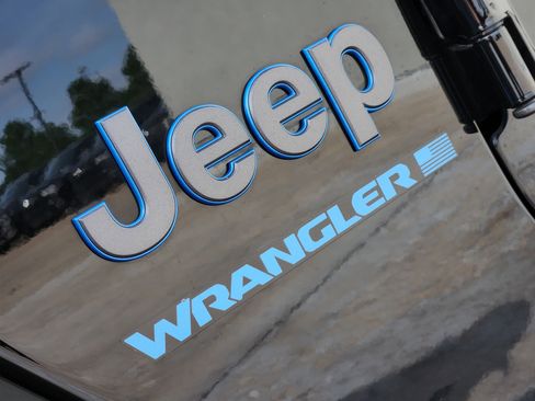 Used 2024 Jeep Wrangler High Altitude AWD/4WD image 12