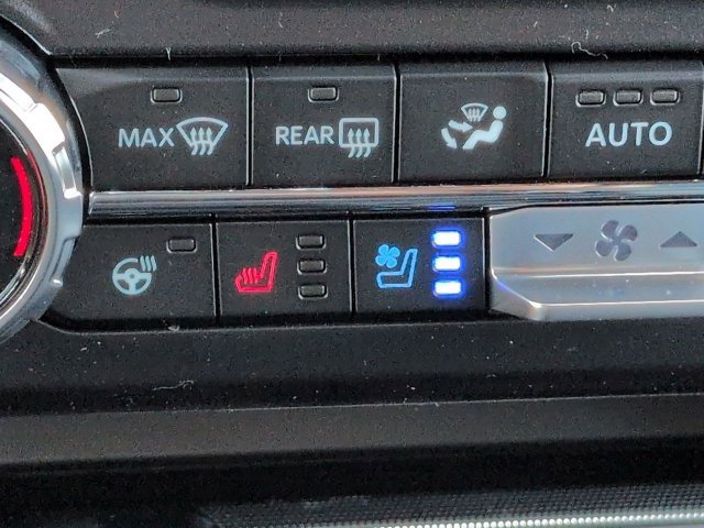 New 2026 Ford F350 Platinum w/ FX4 Off-Road Package AWD/4WD image 22