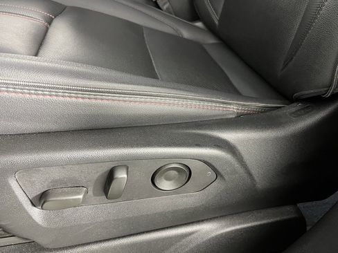 Used 2025 Chevrolet Suburban RST w/ Sun And Tow Package image 23